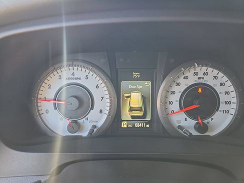 Used 2016 Toyota Sienna SE Premium FWD image 15