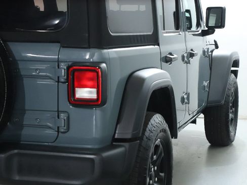 Used 2024 Jeep Wrangler Unlimited Sport AWD/4WD image 45