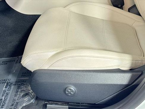 Used 2024 Mercedes-Benz C 300 Sedan image 18