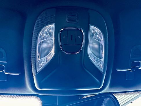 New 2026 Jeep Compass Latitude image 14