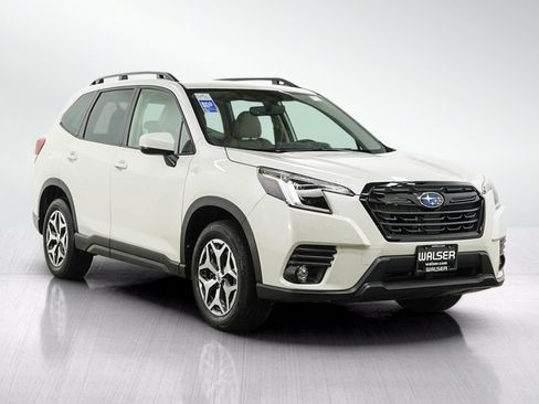 Used 2024 Subaru Forester Premium AWD/4WD image 7
