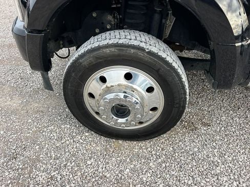 Used 2022 Ford F450 Platinum w/ FX4 Off-Road Package image 59