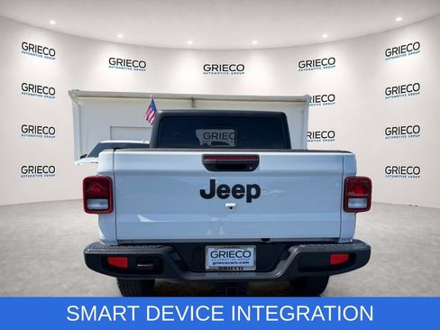 Used 2022 Jeep Gladiator Sport AWD/4WD image 6