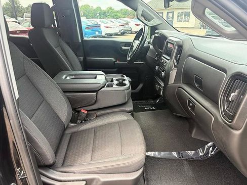 Used 2025 Chevrolet Silverado 1500 Custom RWD image 28