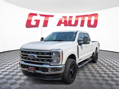 Used 2026 Ford F350 Lariat AWD/4WD image 2