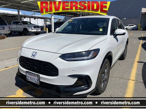 Certified 2023 Honda HR-V EX-L image 1