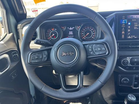 Used 2024 Jeep Wrangler Unlimited Sport AWD/4WD image 31