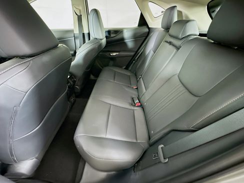 Used 2025 Lexus NX 250 FWD image 27