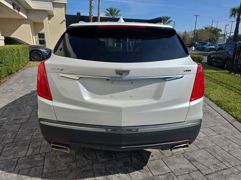 Used 2017 Cadillac XT5 FWD image 5