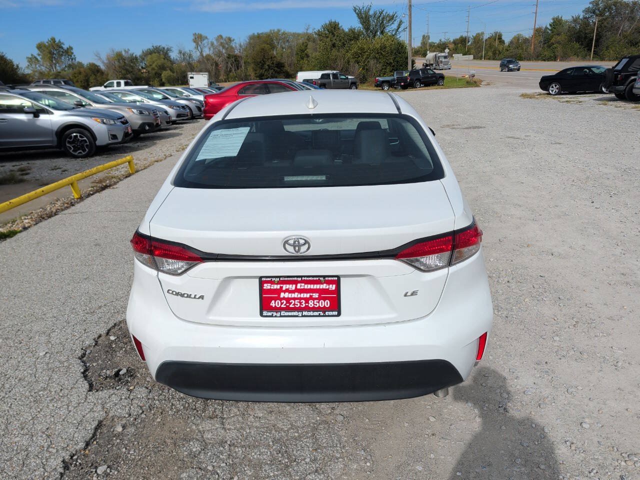 Used 2025 Toyota Corolla LE FWD image 4