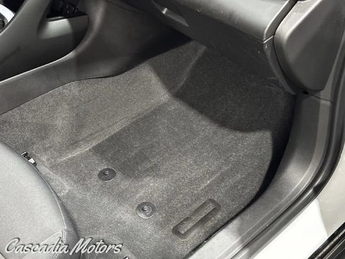 Used 2018 Chevrolet Volt LT FWD image 26