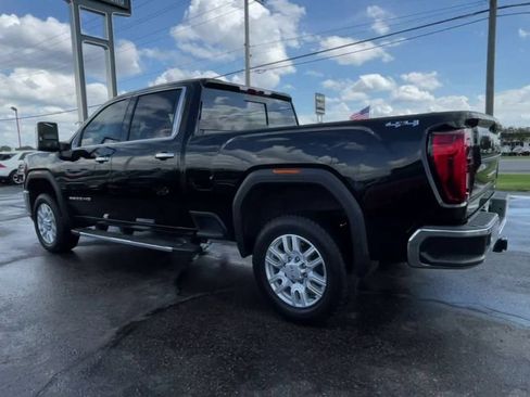 Used 2021 GMC Sierra 2500 SLT w/ SLT Preferred Package AWD/4WD image 6