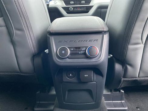 New 2026 Ford Explorer Active w/ Active Comfort Package AWD/4WD image 32