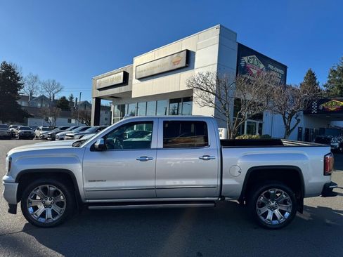 Used 2018 GMC Sierra 1500 Denali w/ Denali Ultimate Package image 2