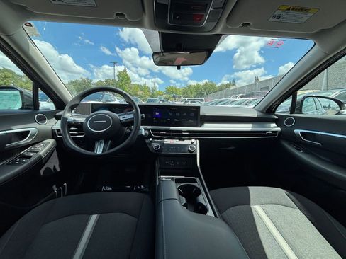 Used 2025 Hyundai Sonata SEL FWD image 33