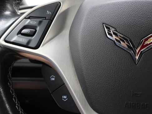 Used 2017 Chevrolet Corvette Stingray Coupe w/ 1LT RWD image 14