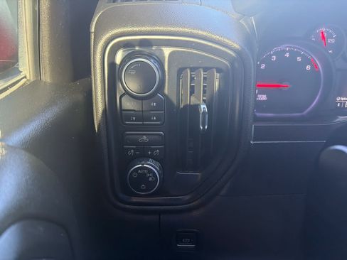 Used 2020 Chevrolet Silverado 1500 Custom Trail Boss w/ Custom Convenience Package AWD/4WD image 21