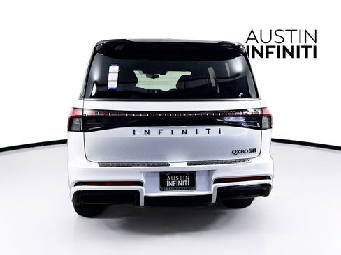 New 2026 INFINITI QX80 4WD image 8