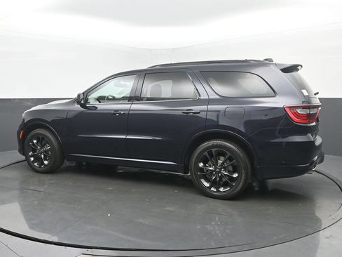Used 2023 Dodge Durango R/T w/ Blacktop Package AWD/4WD image 3