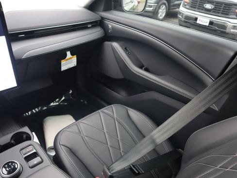 New 2024 Ford Mustang Mach-E Select w/ Comfort Package Lite image 27