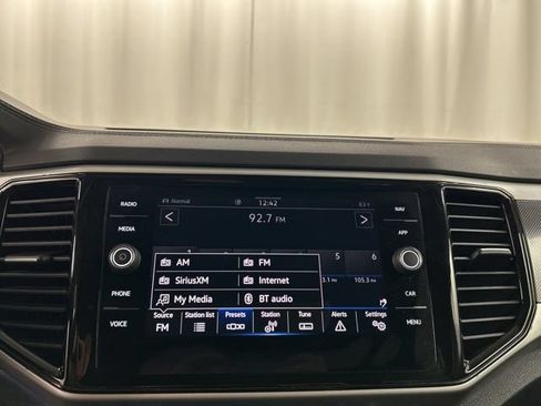 Used 2023 Volkswagen Atlas SEL Premium AWD/4WD image 11