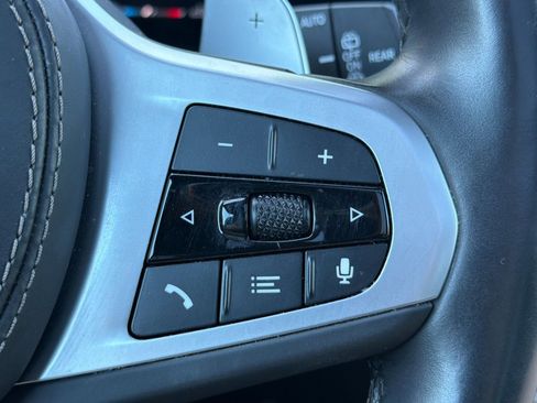 Certified 2025 BMW X5 sDrive40i w/ M Sport Package image 31