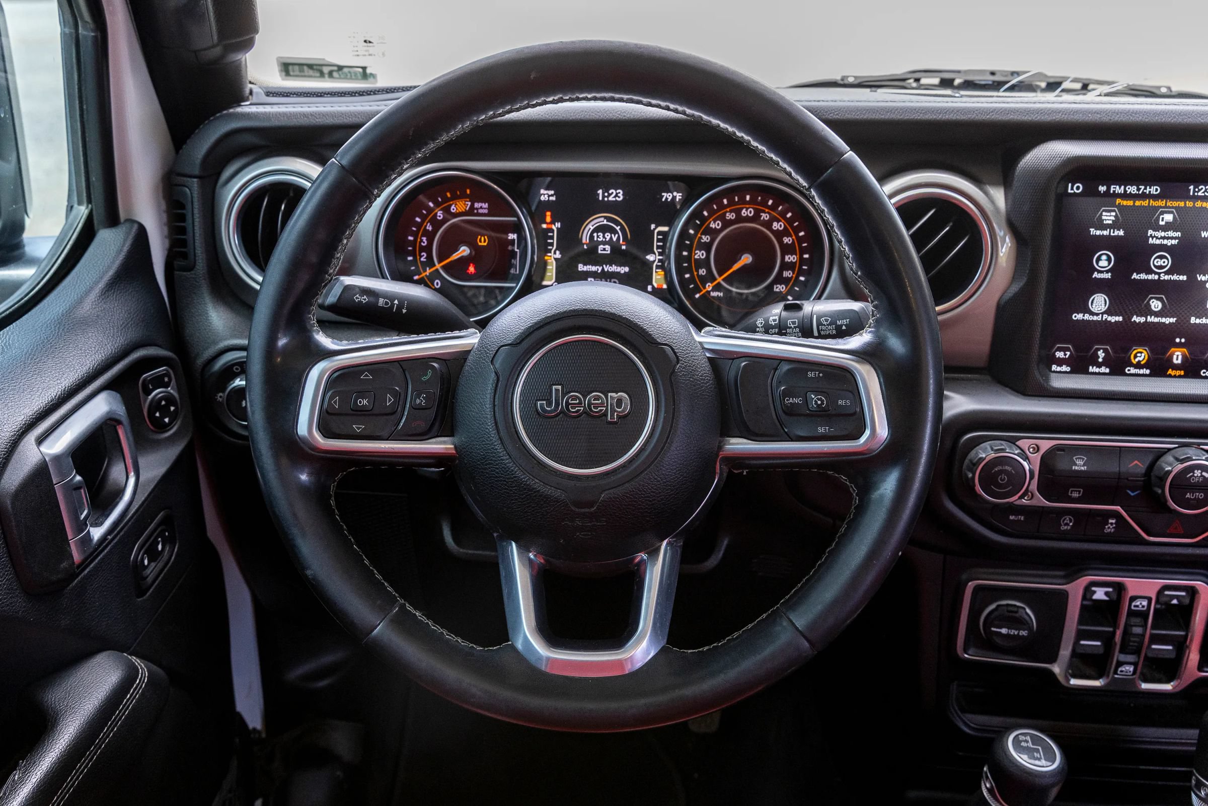 Used 2019 Jeep Wrangler Unlimited Sahara AWD/4WD image 33