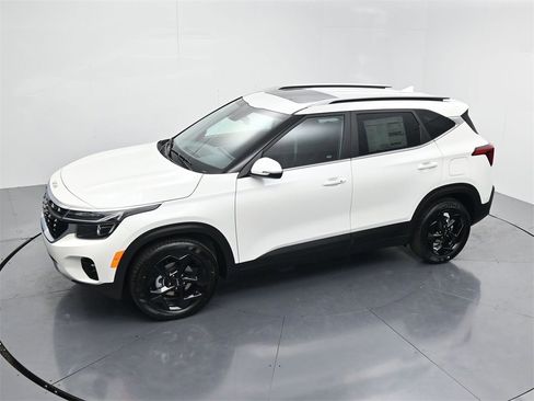 New 2026 Kia Seltos EX image 44