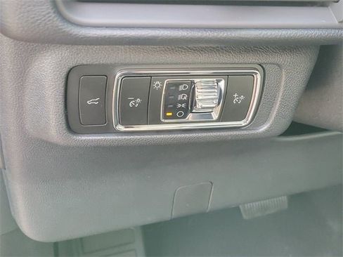 New 2026 Lincoln Corsair Reserve image 5