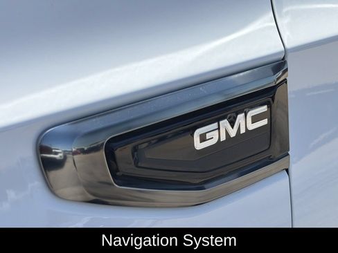 Used 2022 GMC Yukon AT4 AWD/4WD image 3