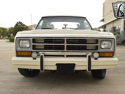 Used 1987 Dodge D/W Truck 150 image 5