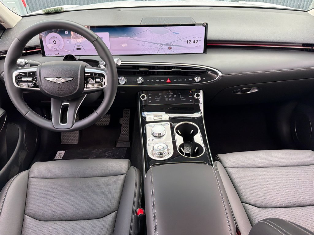 New 2027 Genesis GV70 2.5T AWD/4WD image 13