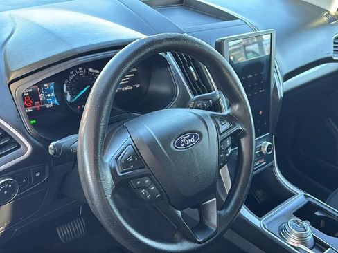 Certified 2022 Ford Edge SE w/ Black Appearance Package AWD/4WD image 21