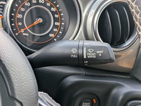 Used 2023 Jeep Wrangler Unlimited Sahara AWD/4WD image 33