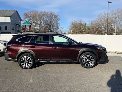 Used 2024 Subaru Outback Limited image 7