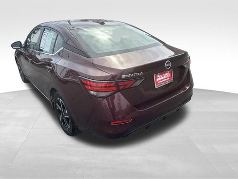 Used 2024 Nissan Sentra SV FWD image 18