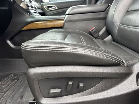 Used 2017 GMC Yukon XL Denali w/ Open Road Package image 13