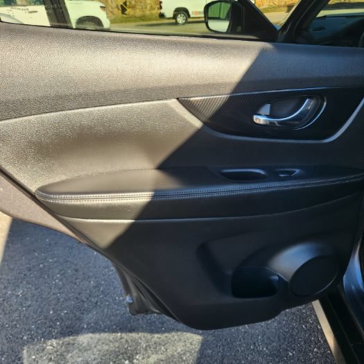 Used 2020 Nissan Rogue SL FWD image 14