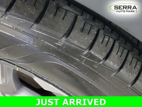 Used 2018 Honda CR-V EX image 12