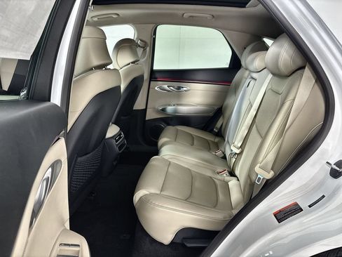 New 2026 Genesis GV70 2.5T Select AWD/4WD image 25