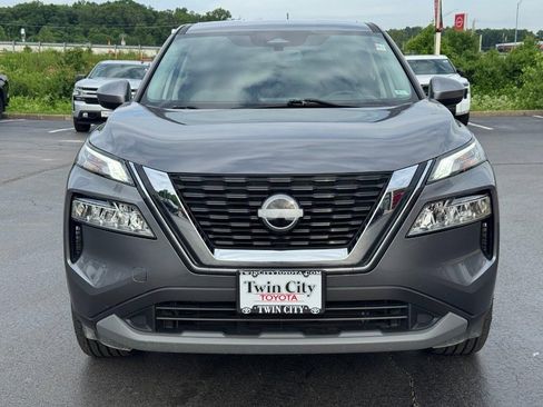 Used 2023 Nissan Rogue SV AWD/4WD image 6