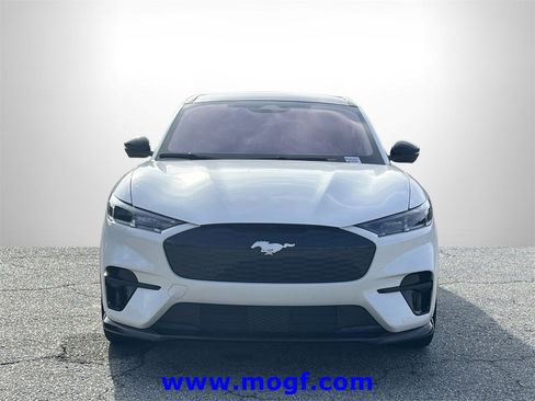 Certified 2022 Ford Mustang Mach-E GT image 31