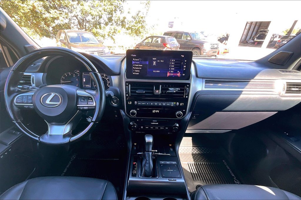 Used 2023 Lexus GX 460 Premium w/ Premium Package AWD/4WD image 9