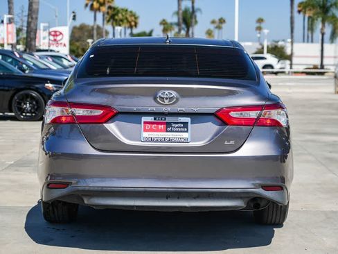 Used 2019 Toyota Camry LE FWD image 7