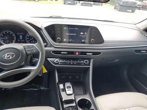 Used 2023 Hyundai Sonata SE FWD image 13