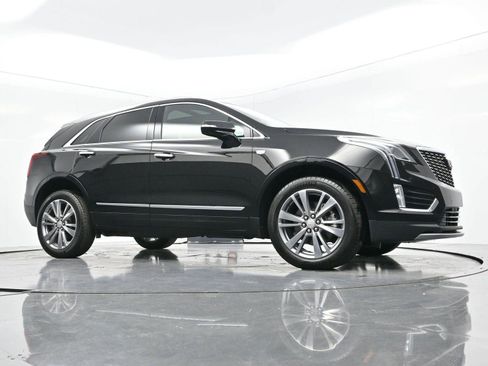 Certified 2025 Cadillac XT5 Premium Luxury image 44