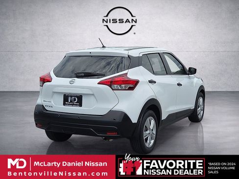 Used 2020 Nissan Kicks S FWD image 5