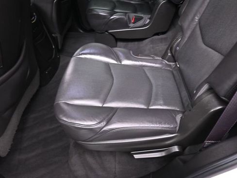 Used 2017 Cadillac Escalade Premium Luxury image 23