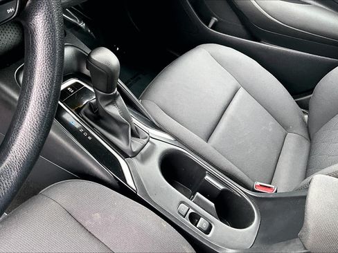 Used 2024 Toyota Corolla LE FWD image 16