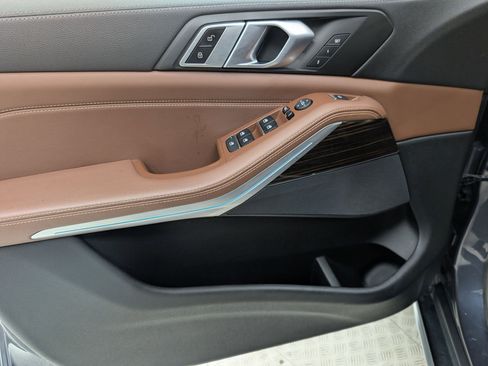 Used 2020 BMW X5 xDrive40i w/ Premium Package image 14